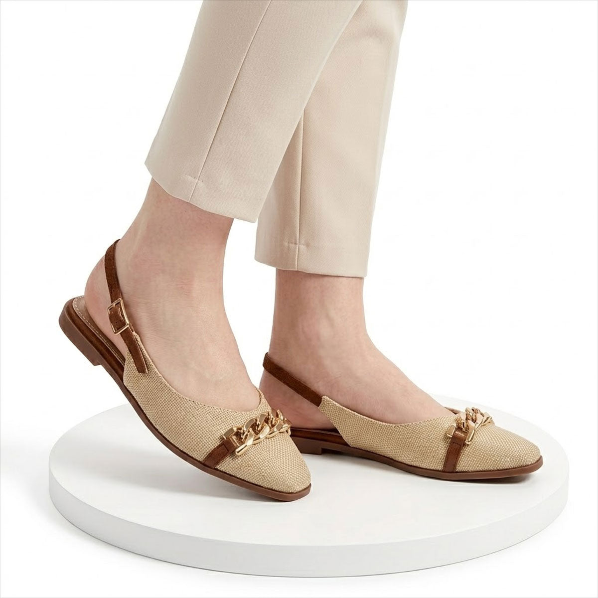 Women's Textured Chain-Detail Slingback Flats Corvine