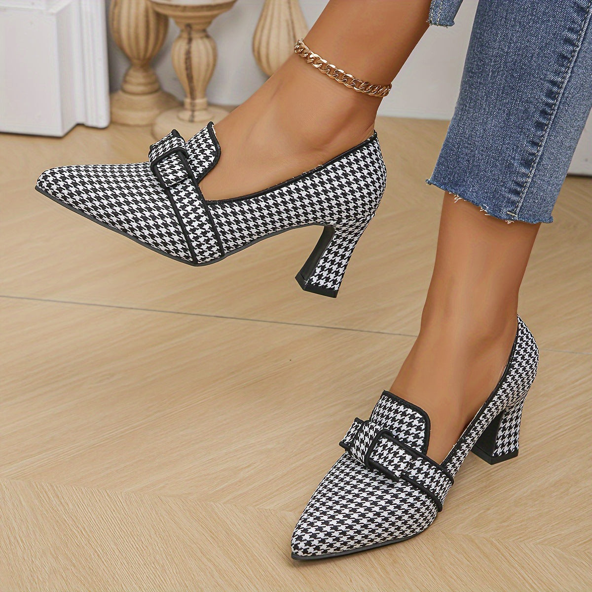 Women's Black Textured Block Heels Corvine
