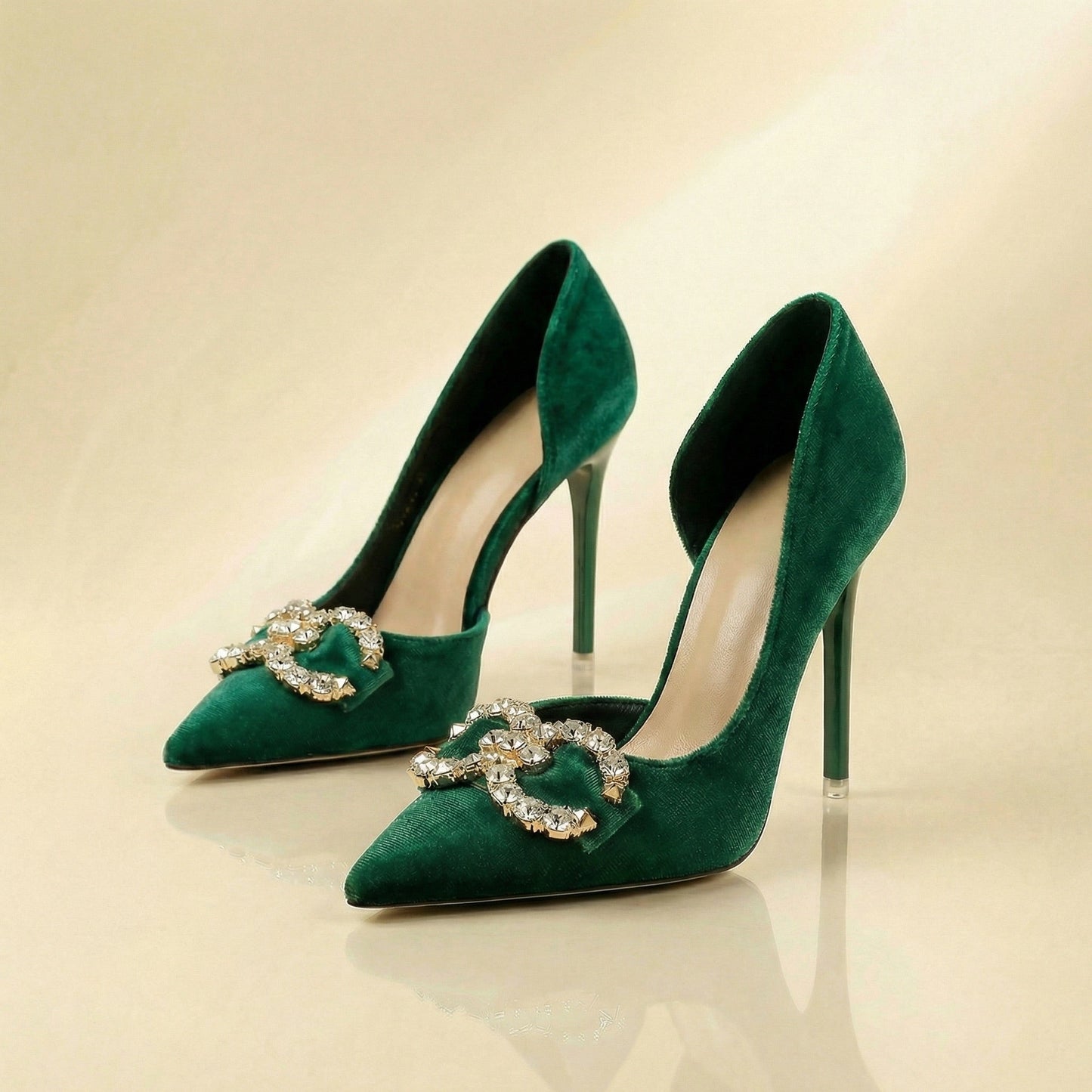 Women's Black Velvet Crystal Buckle Pumps Corvine