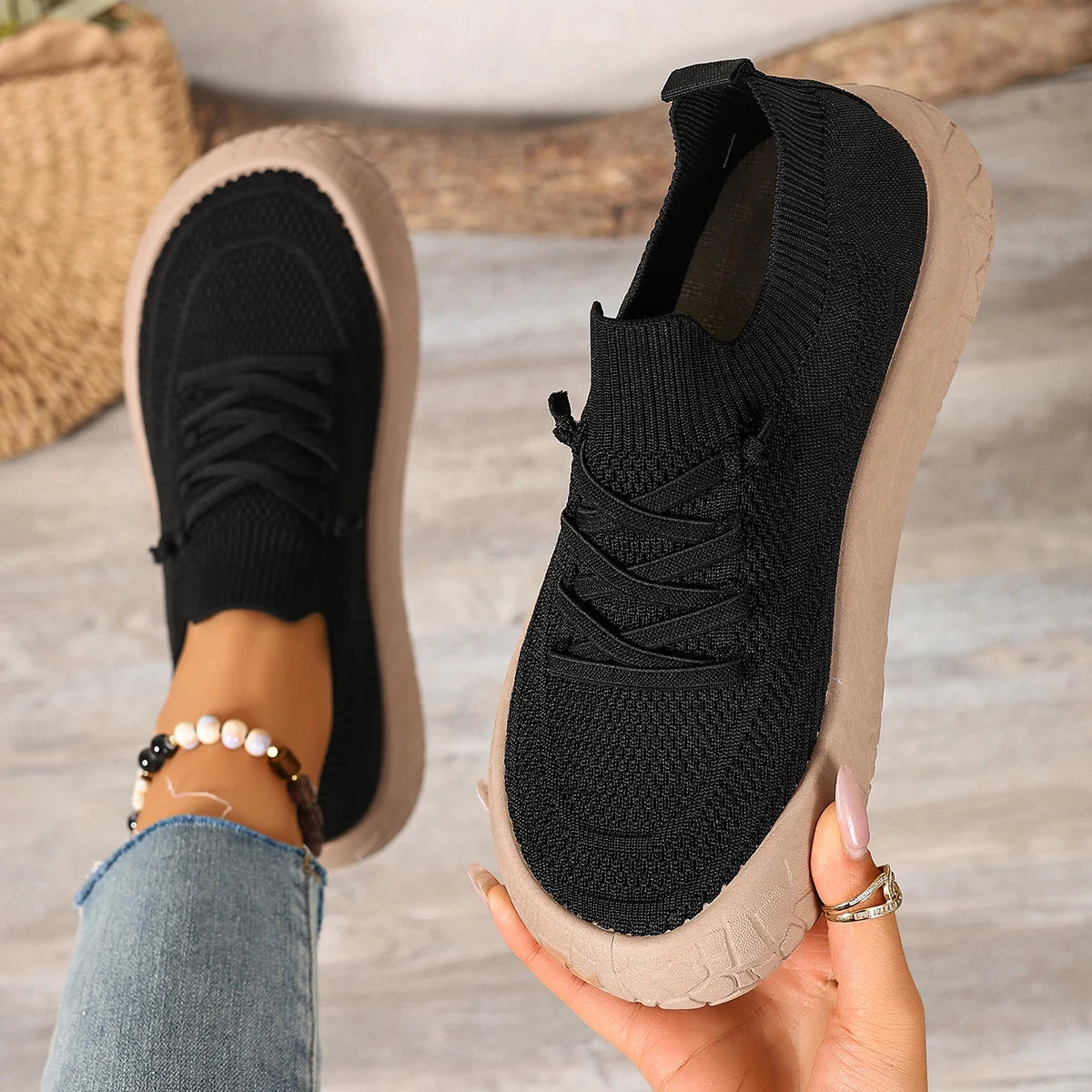 Women's Breathable Stretch-Knit Walking Shoes Corvine