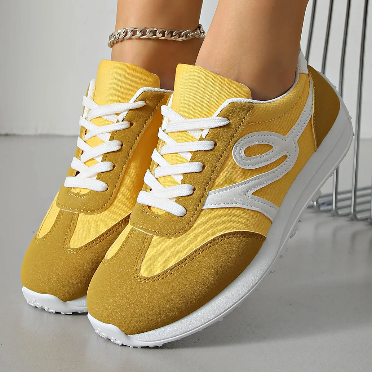 Women's Canvas Suede Retro Trainers Corvine