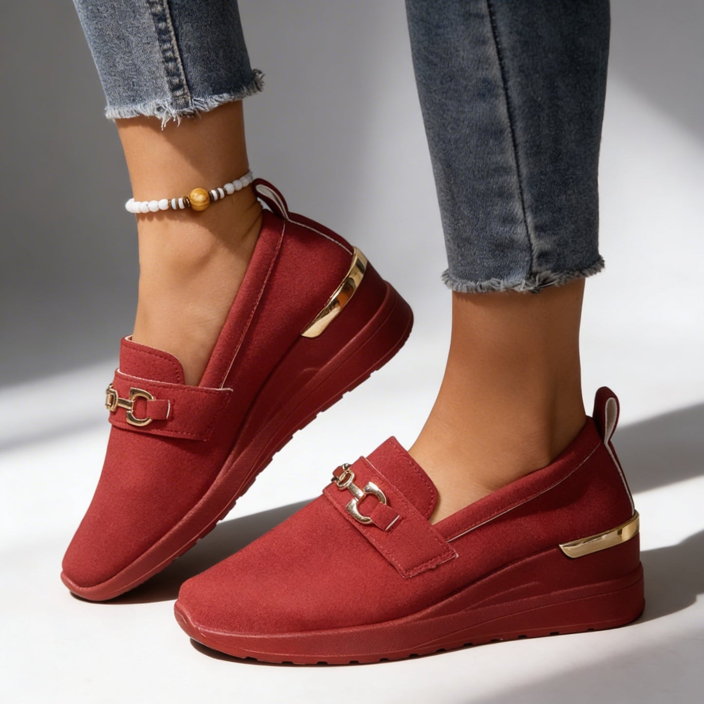 Women's Cushioned Leather Accent Loafers Corvine
