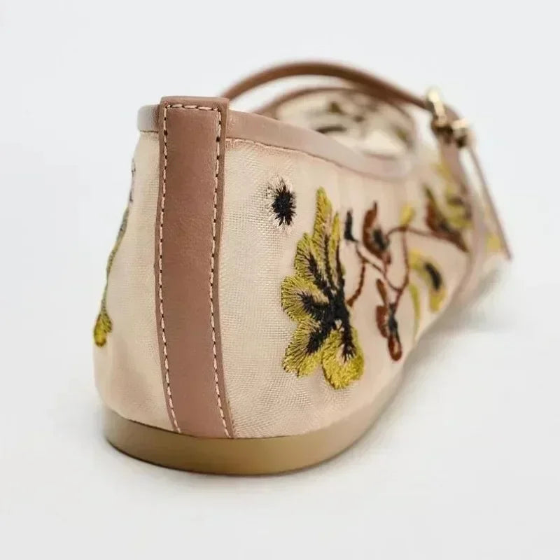Women's Embroidered Mesh Flat Shoes Corvine