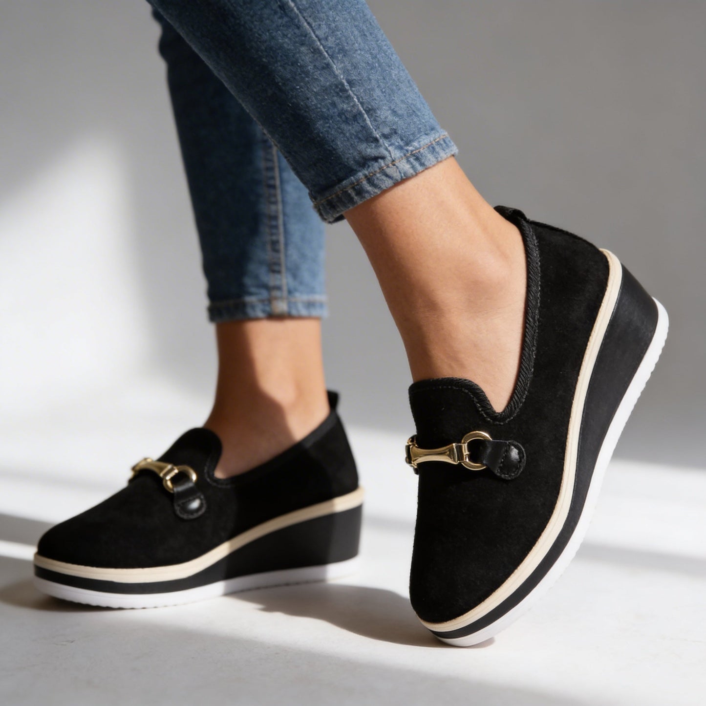 Women's Textured Upper Platform Loafers Corvine