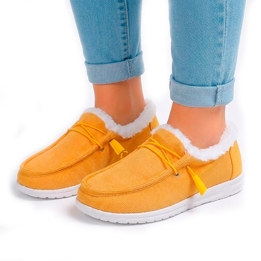 Women's Fleece-Lined Textured Comfort Loafers Corvine