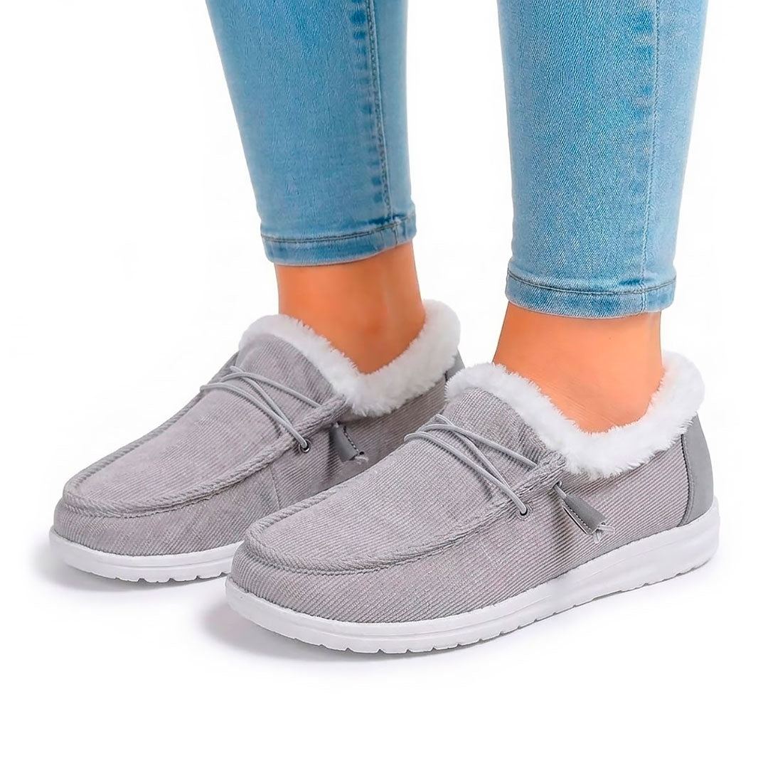 Women's Fleece-Lined Textured Comfort Loafers Corvine