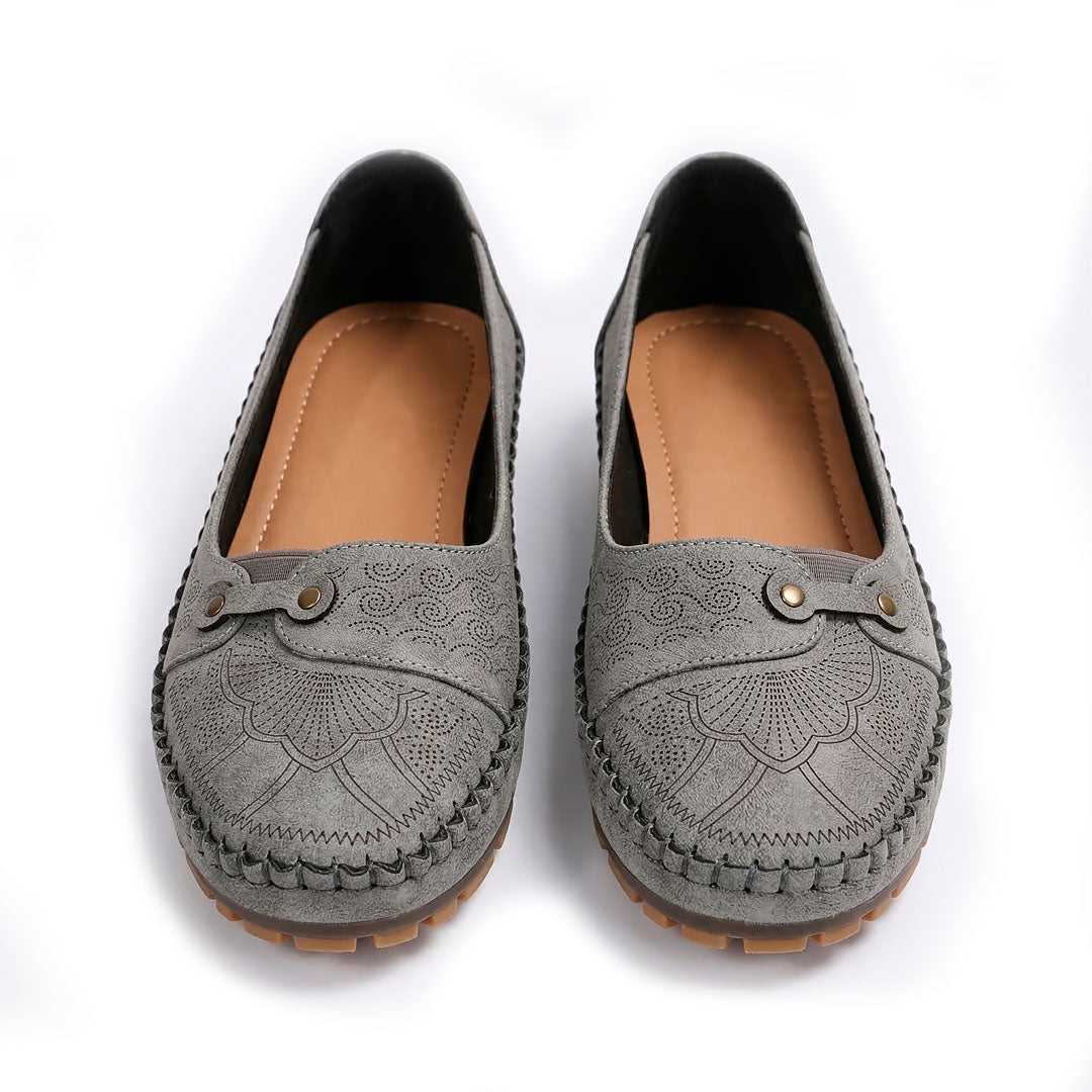 Women's Embossed Slip-On Flats Corvine
