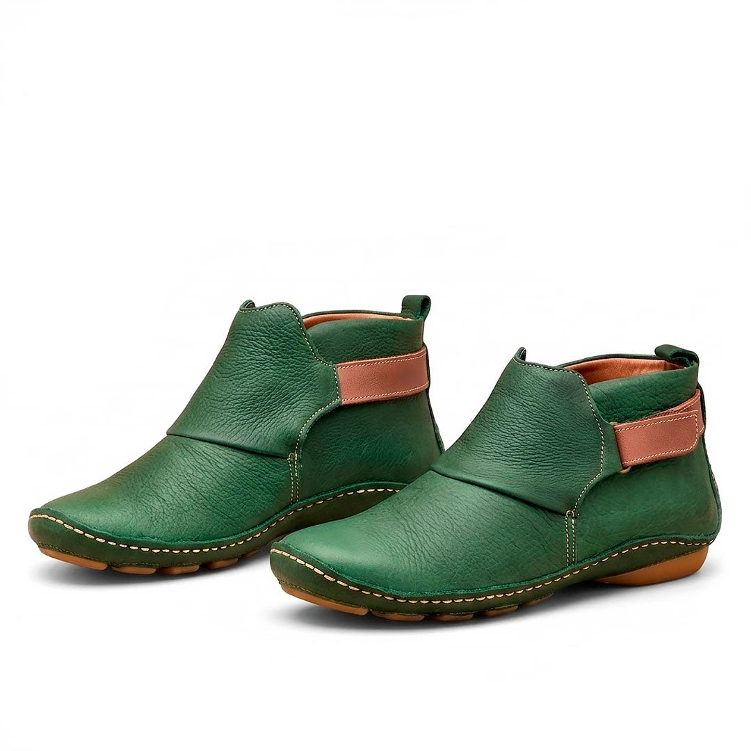 Women's Hand-Stitched Textured Ankle Boots Corvine