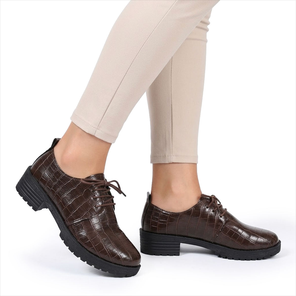 Women's Croc-Effect Lace-Up Oxfords Corvine