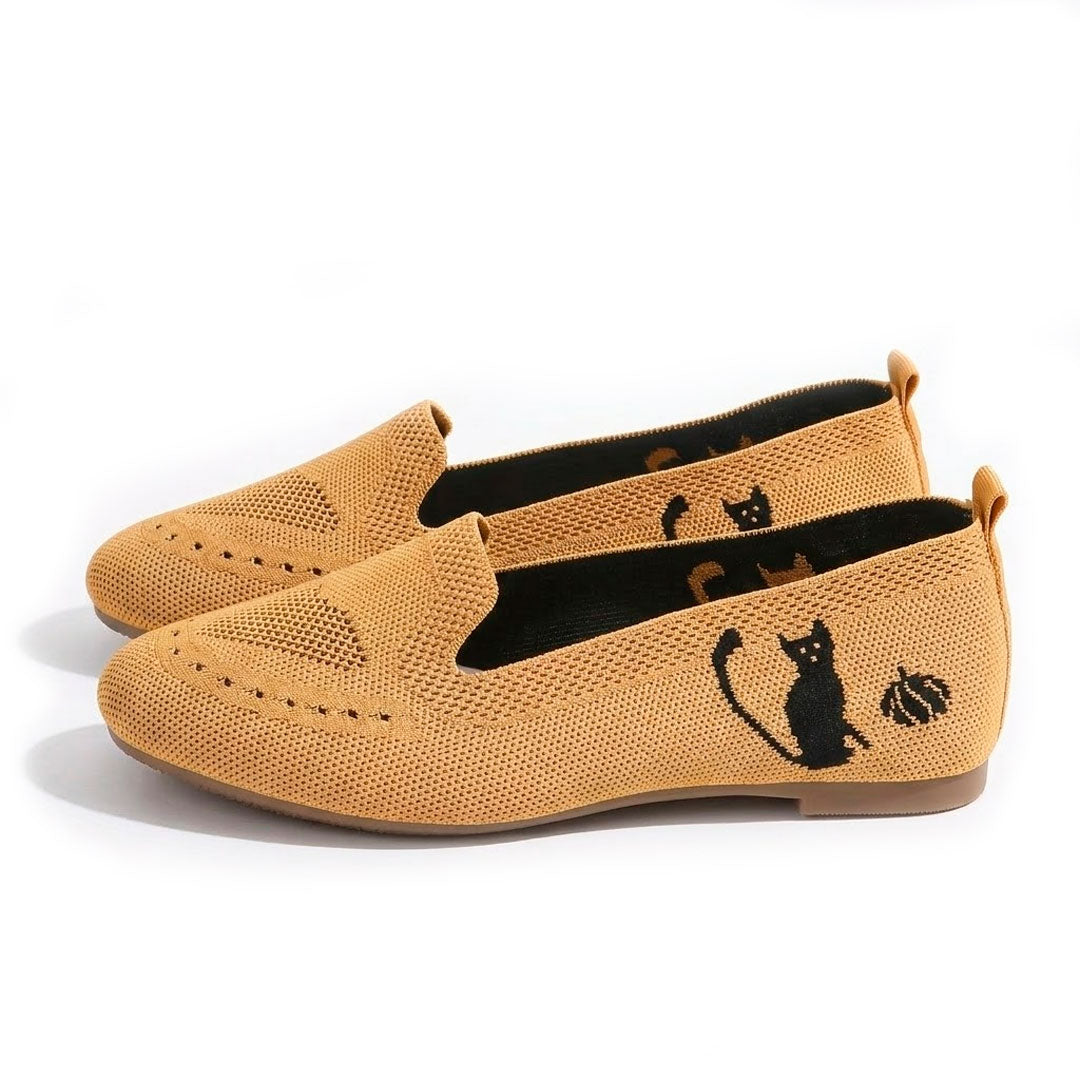 Women's Cat Motif Knit Loafers Corvine