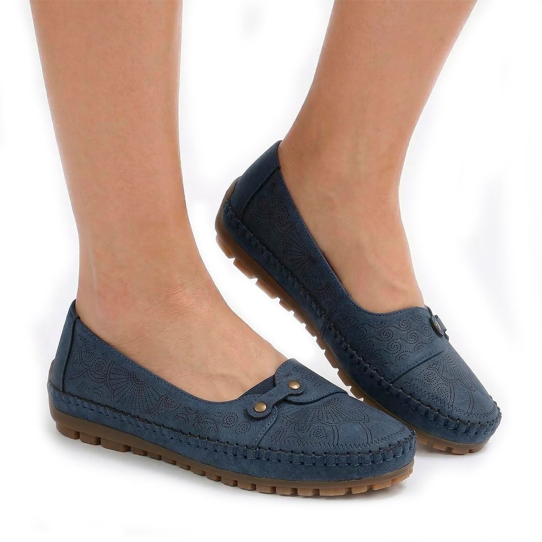 Women's Embossed Slip-On Flats Corvine