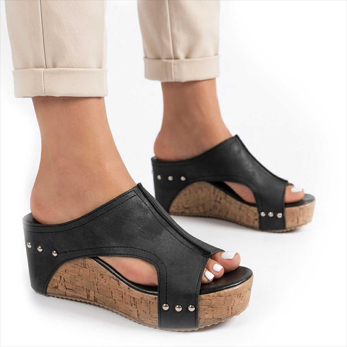 Women's Studded Cork-Effect Wedge Mules Corvine