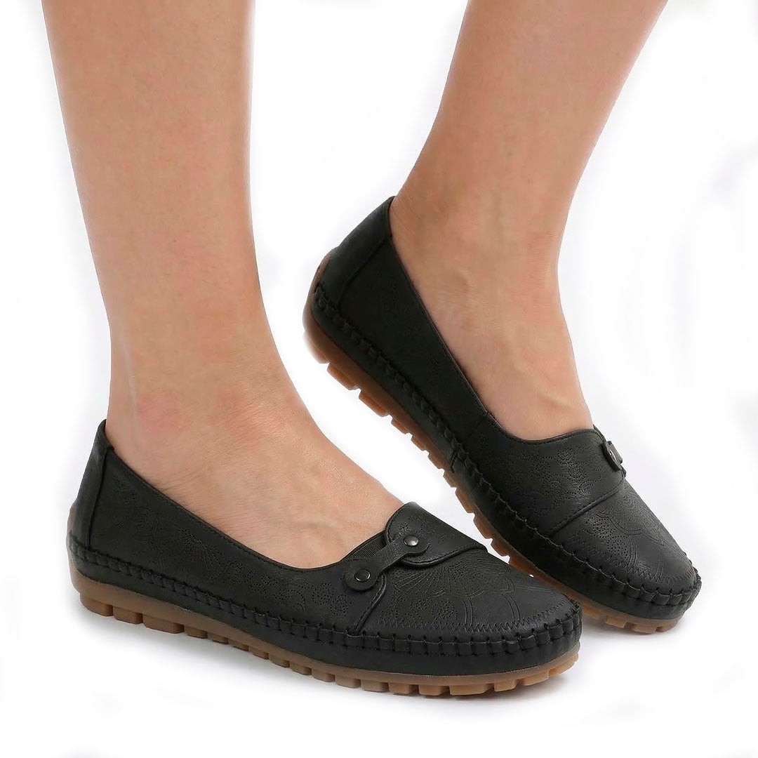 Women's Embossed Slip-On Flats Corvine