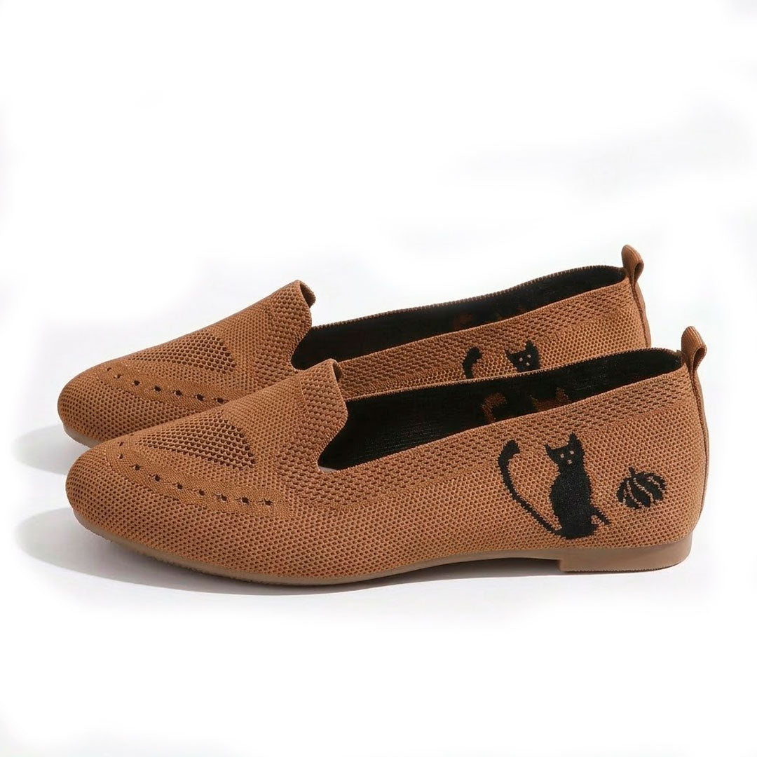 Women's Cat Motif Knit Loafers Corvine