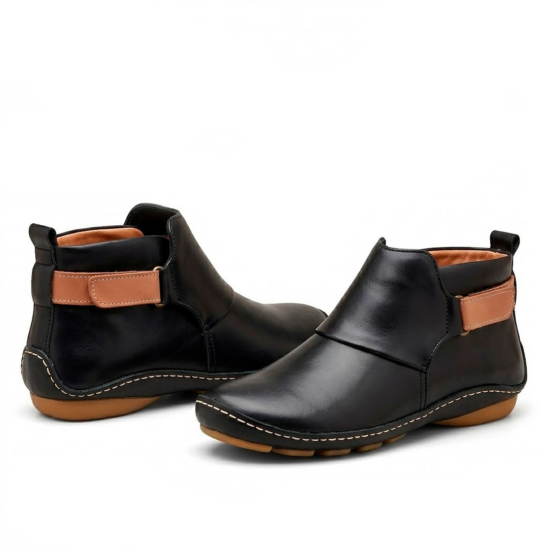 Women's Hand-Stitched Textured Ankle Boots Corvine