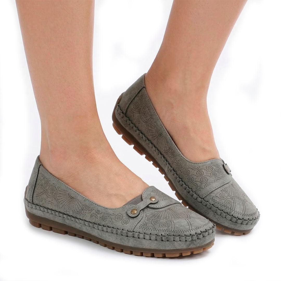 Women's Embossed Slip-On Flats Corvine