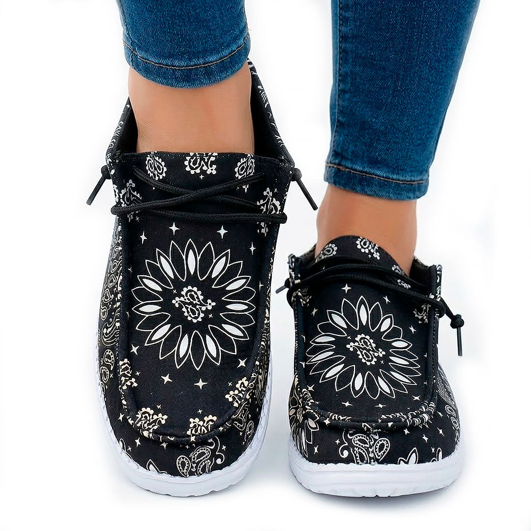 Women's Bandana Print Canvas Loafers Corvine