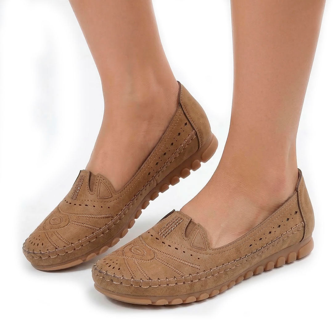 Women's Laser-Cut Suede Loafers Corvine