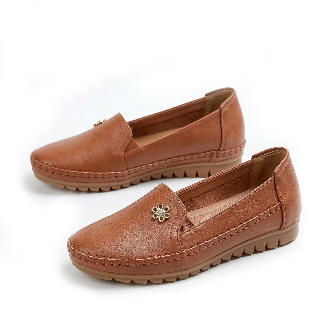 Women's Stitch-Trim Floral Loafers Corvine