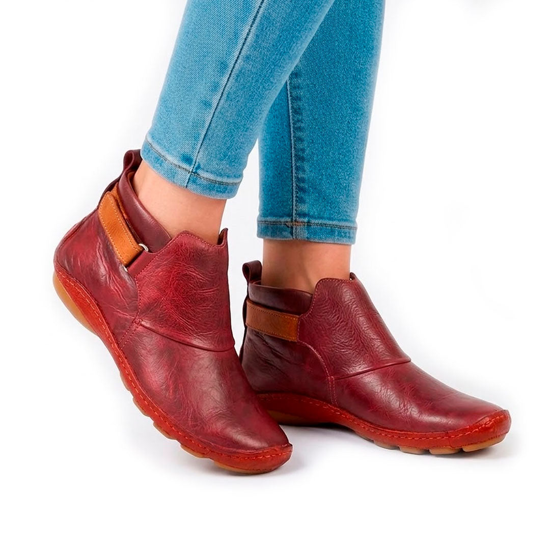 Women's Hand-Stitched Textured Ankle Boots Corvine