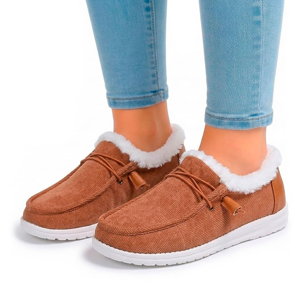 Women's Fleece-Lined Textured Comfort Loafers Corvine