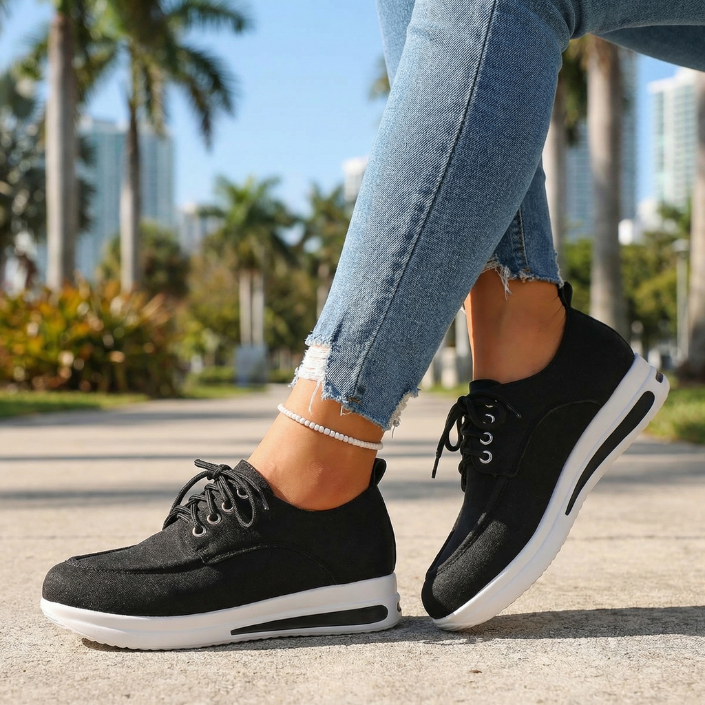 Women's Black Lace-Up Loafers Corvine