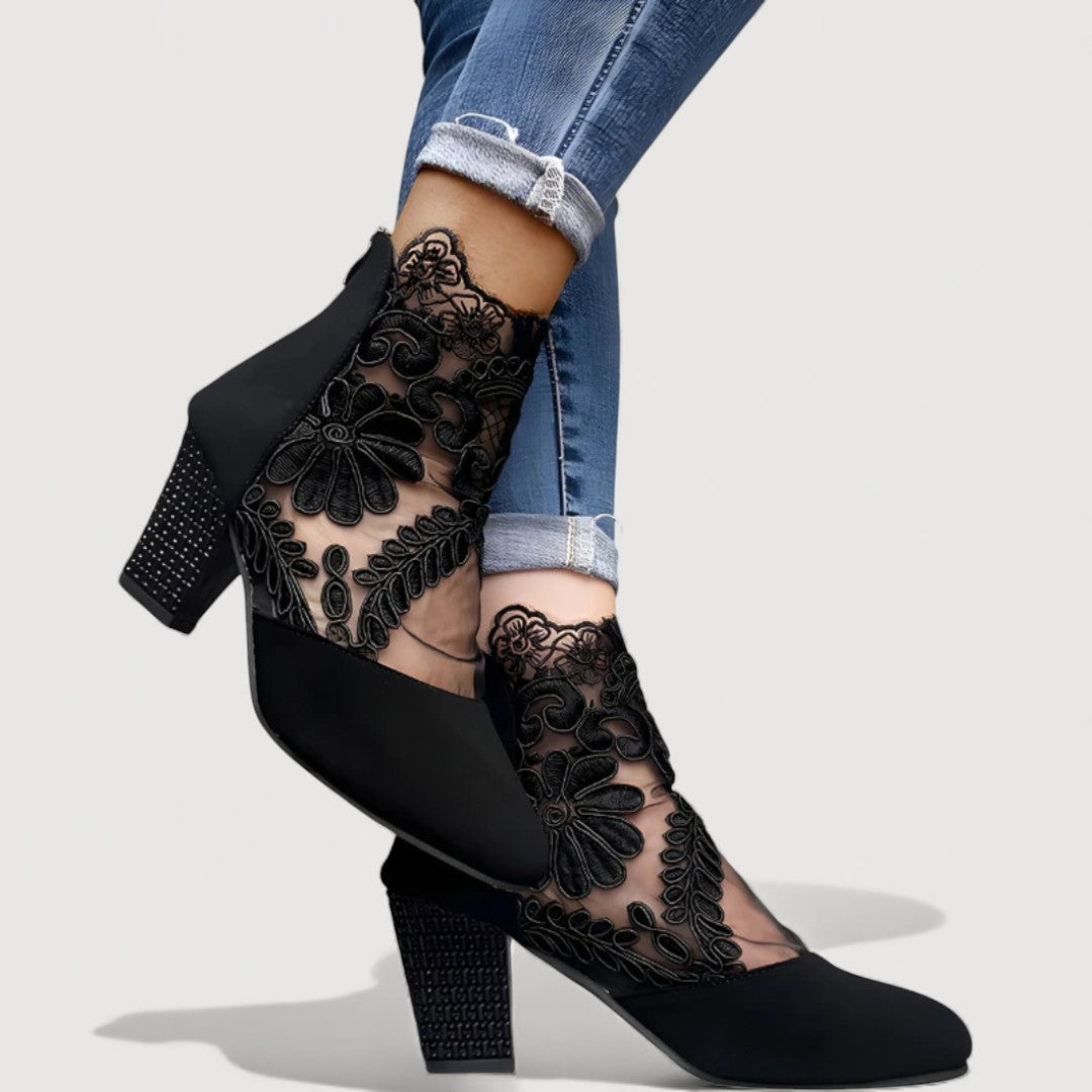 Women's Black Lace Block Heel Heels Corvine