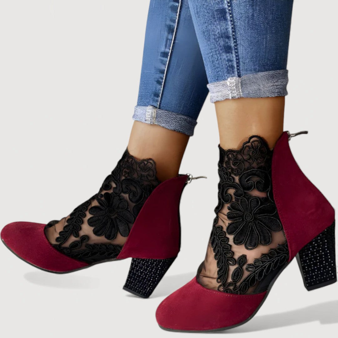 Women's Black Lace Detailed Block Heel Heels Corvine