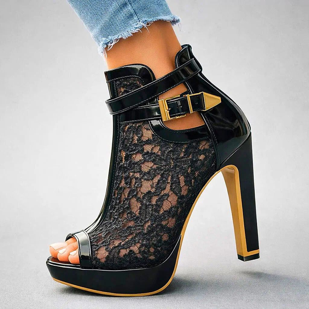 Women's Black Lace Pattern Heels Corvine