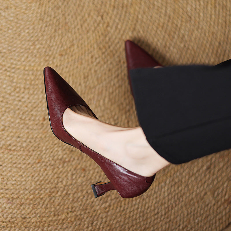 Women's Black Lambskin Pointed-Toe Pumps Corvine