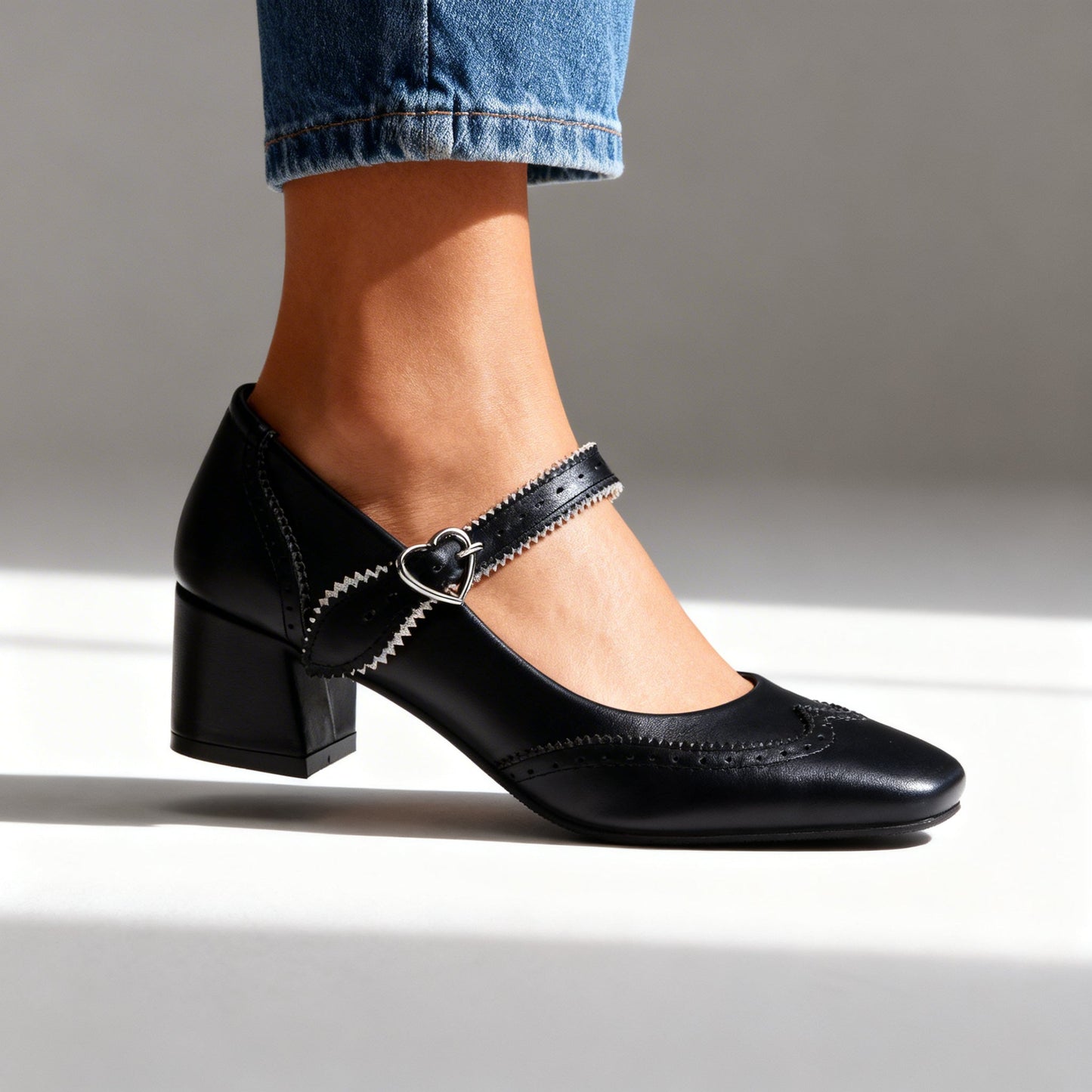 Women's Black Leather Brogue Loafers Corvine