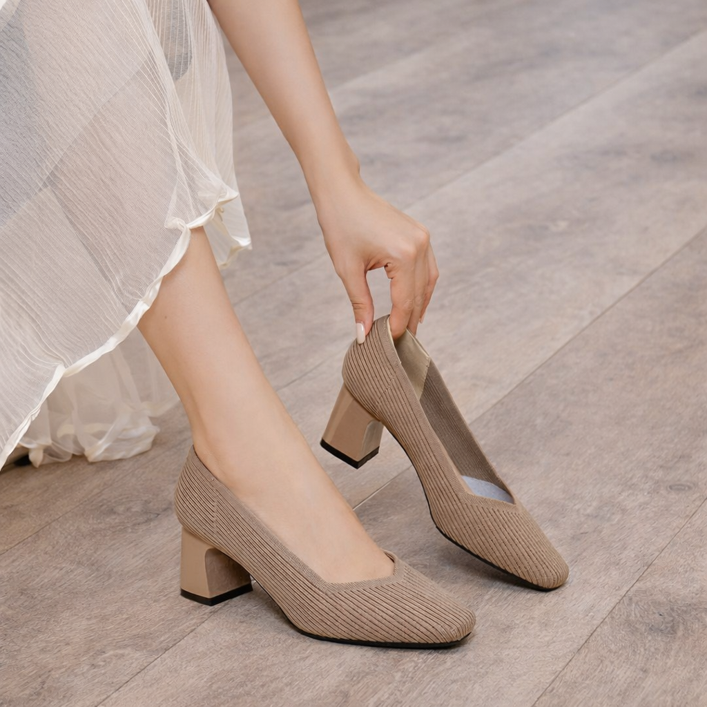Women's Black Leather Heels Corvine