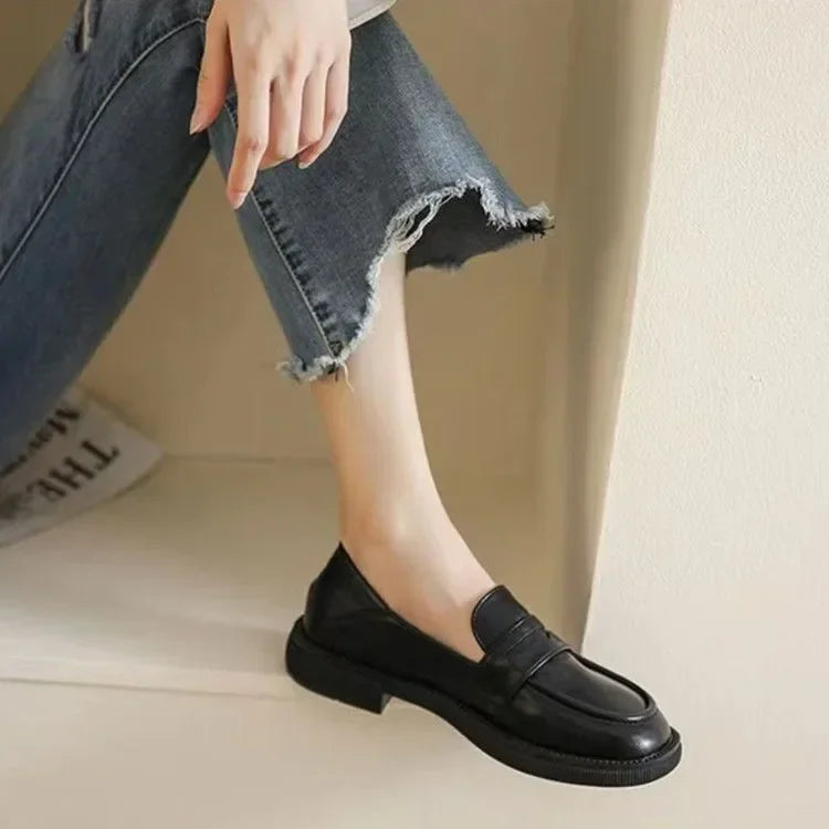 Women's Black Leather Platform Loafers Corvine