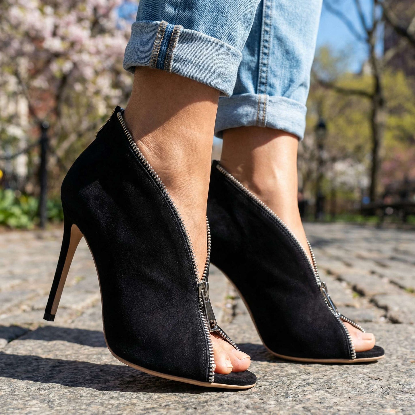 Women's Black Suede Zipper Heels Corvine