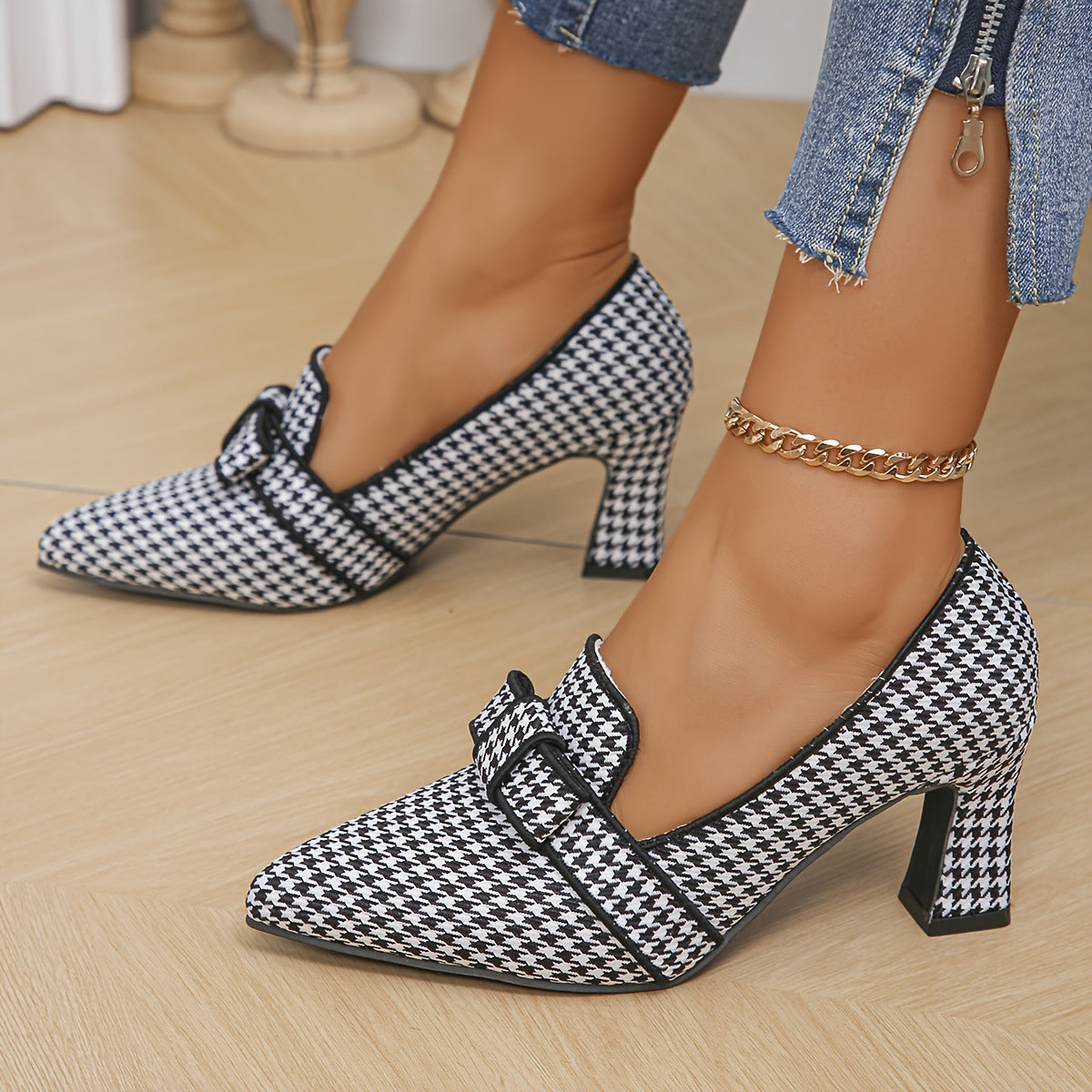 Women's Black Textured Block Heels Corvine