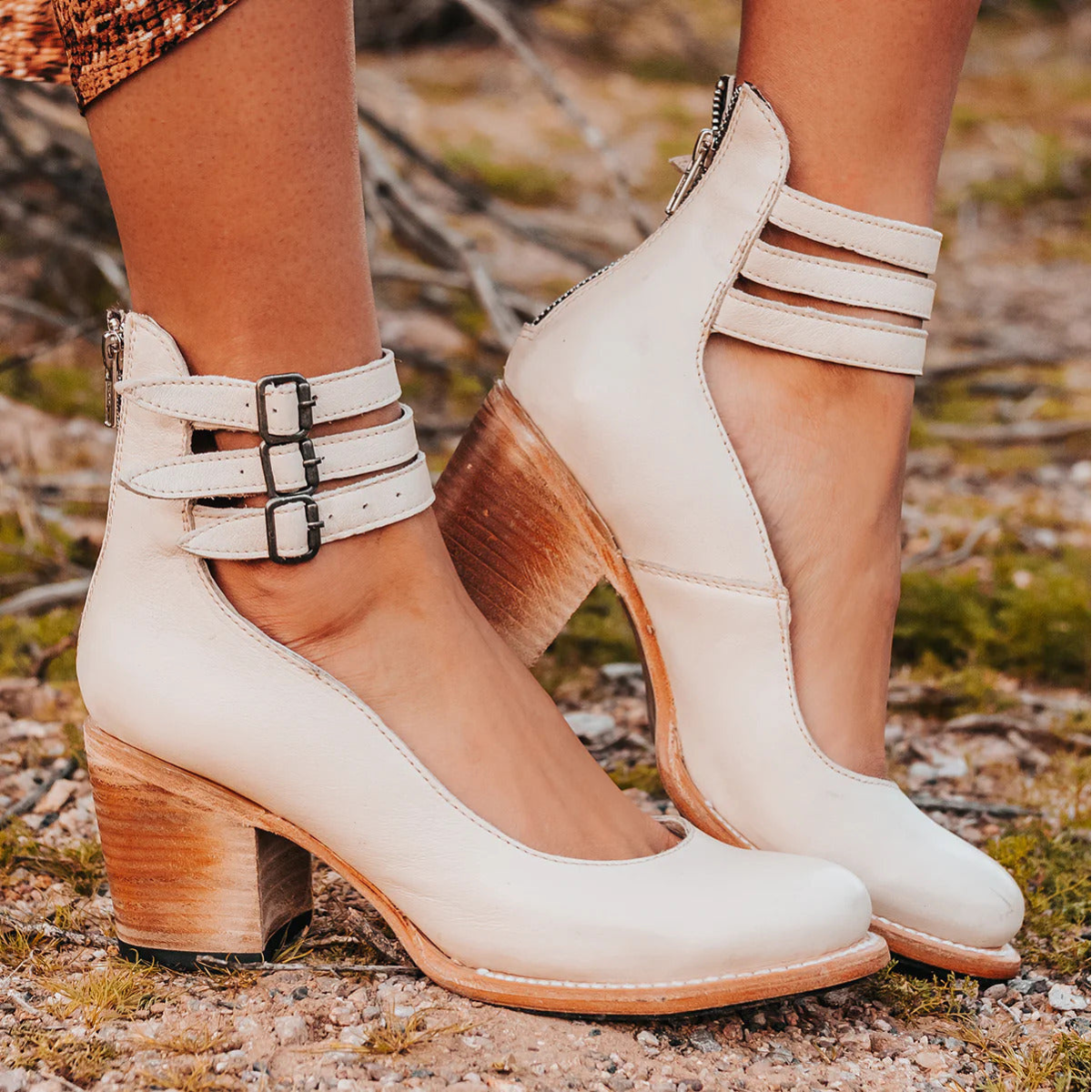 Women's Black Vegan-Leather Comfort Heels Corvine