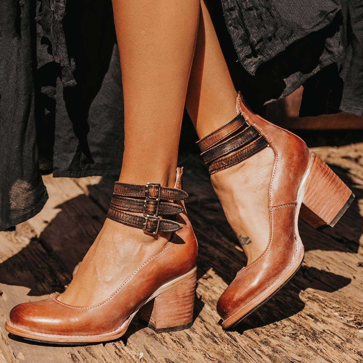 Women's Black Vegan-Leather Comfort Heels Corvine