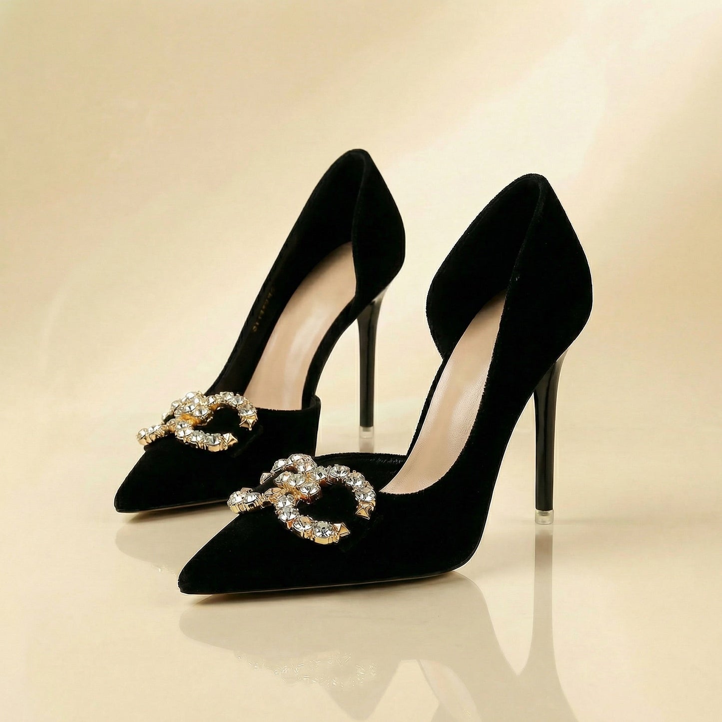 Women's Black Velvet Crystal Buckle Pumps Corvine