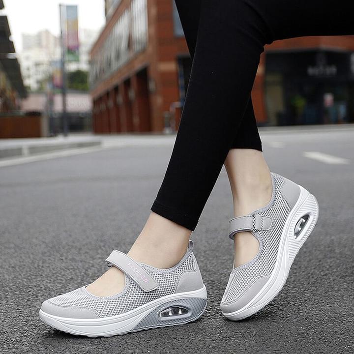 Women's Breathable Cotton Fabric Casual Shoes Corvine
