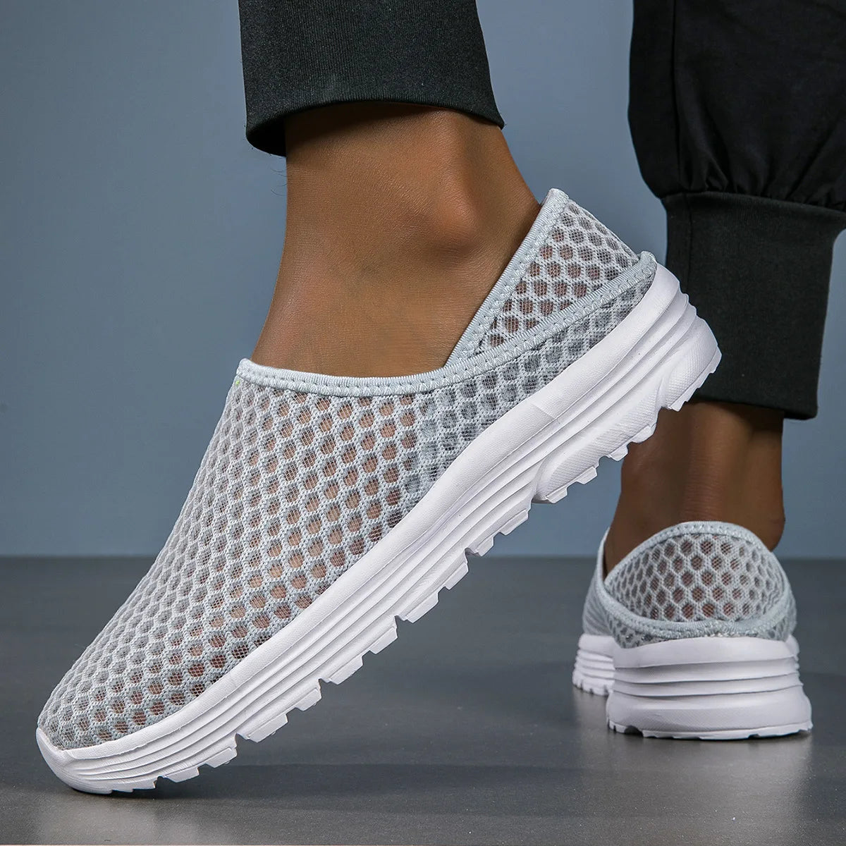 Women's Breathable Mesh Slip-On Shoes Corvine