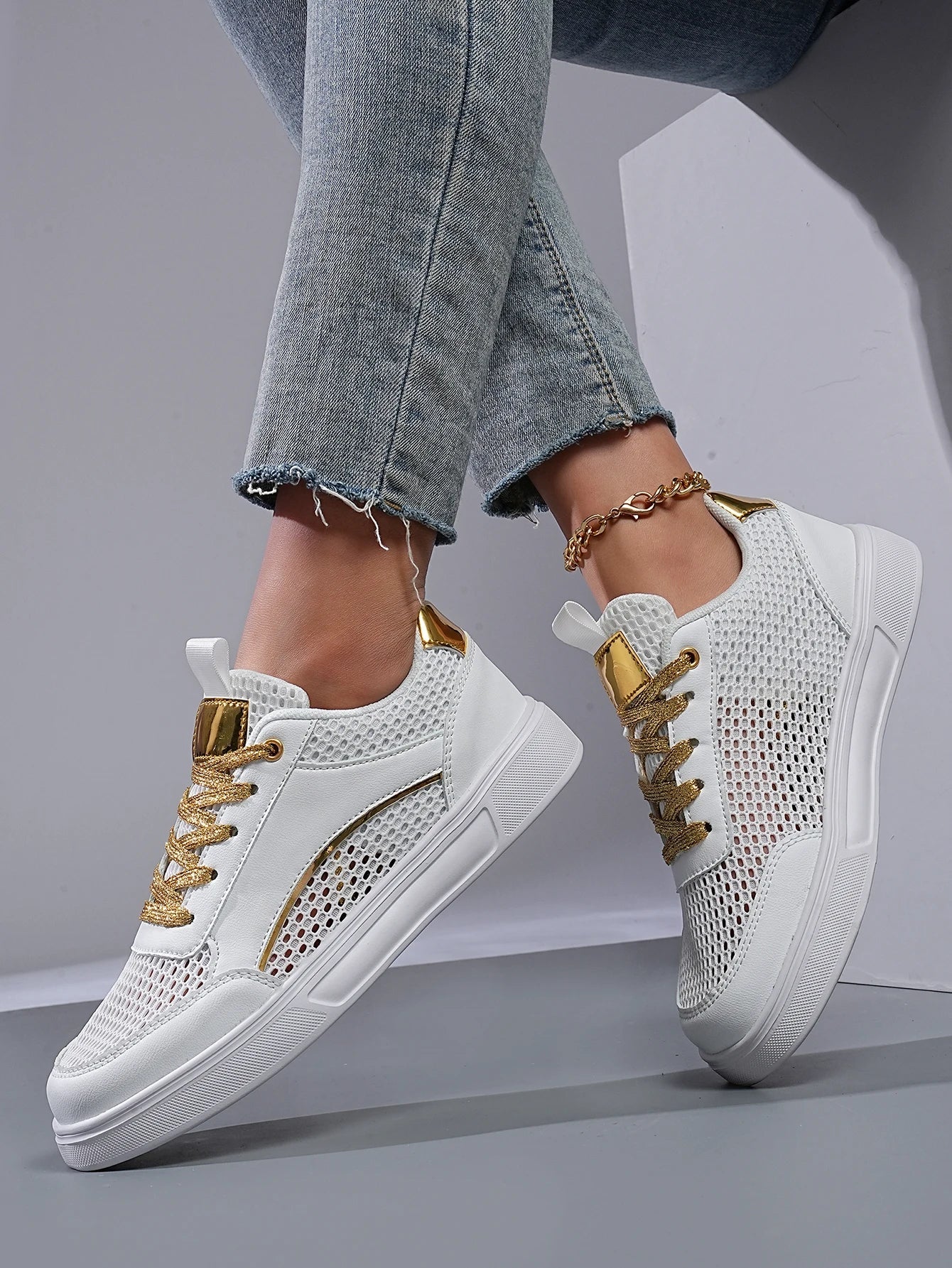 Women's Breathable Mesh Walking Shoes Corvine