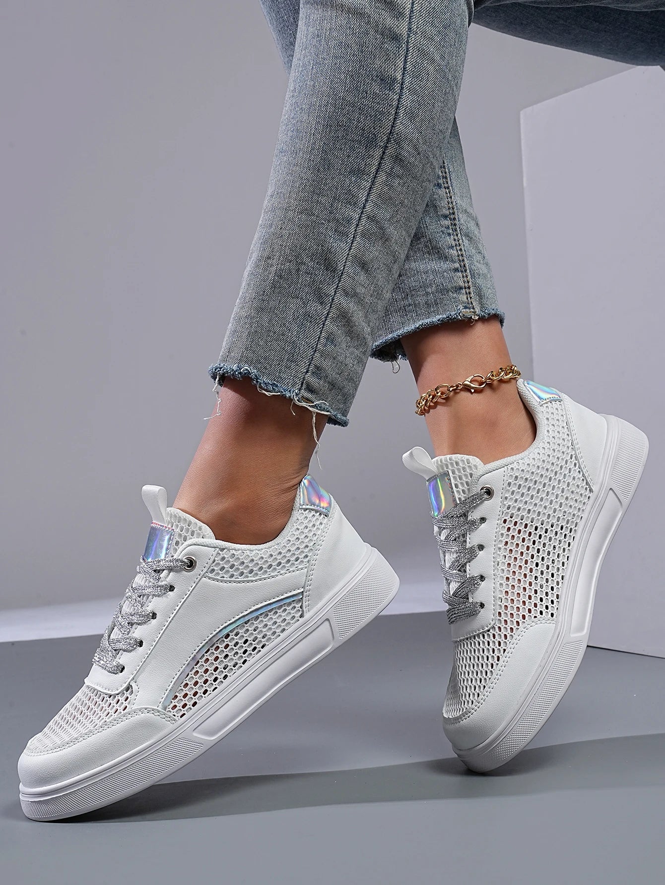 Women's Breathable Mesh Walking Shoes Corvine