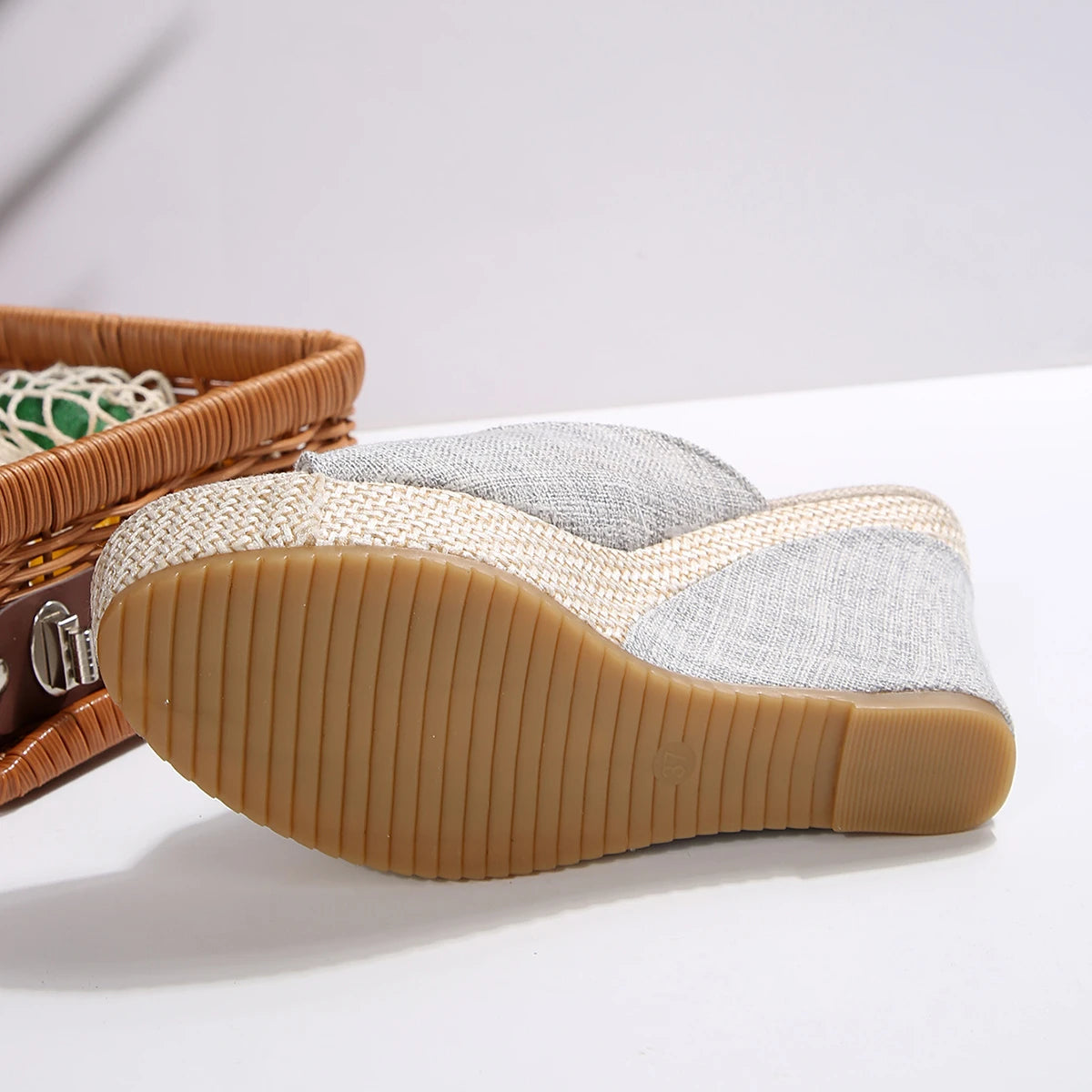 Women's Canvas-Linen Blend Wedge Sandals Corvine