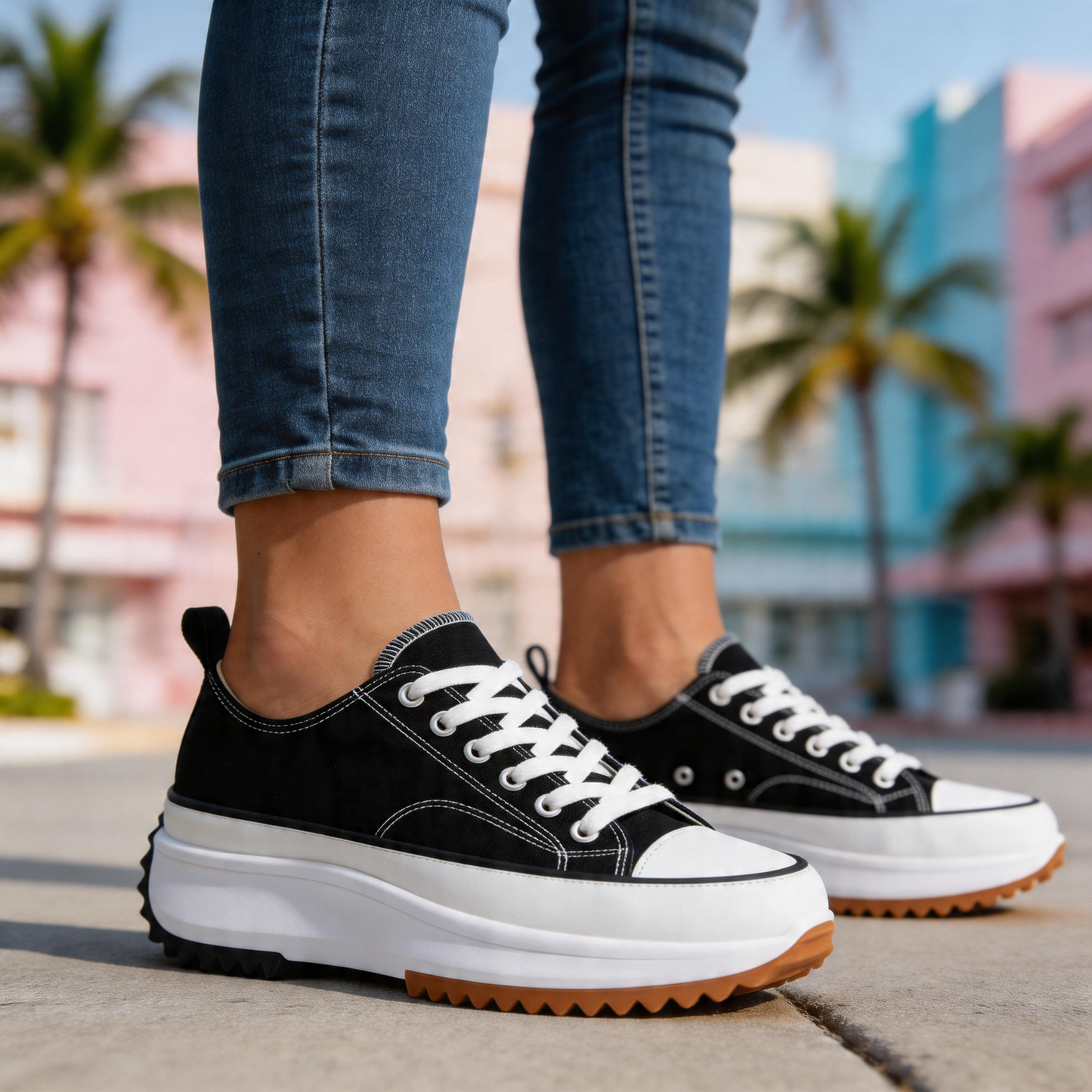 Women's Canvas Low-Top Platform Trainers Corvine