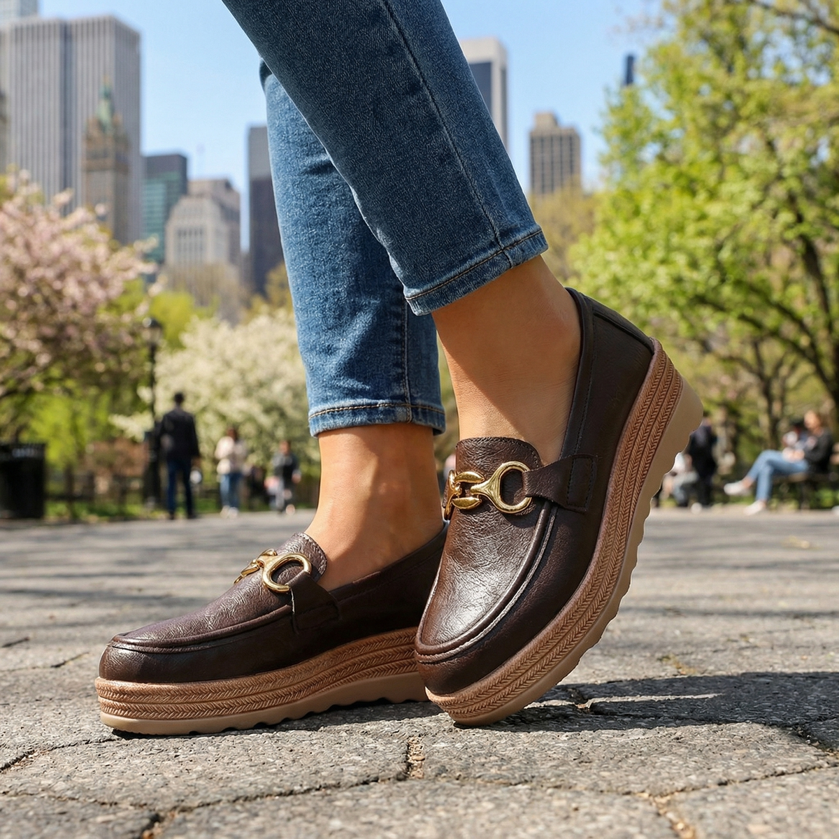 Women's Chain Accent Platform Loafers Corvine