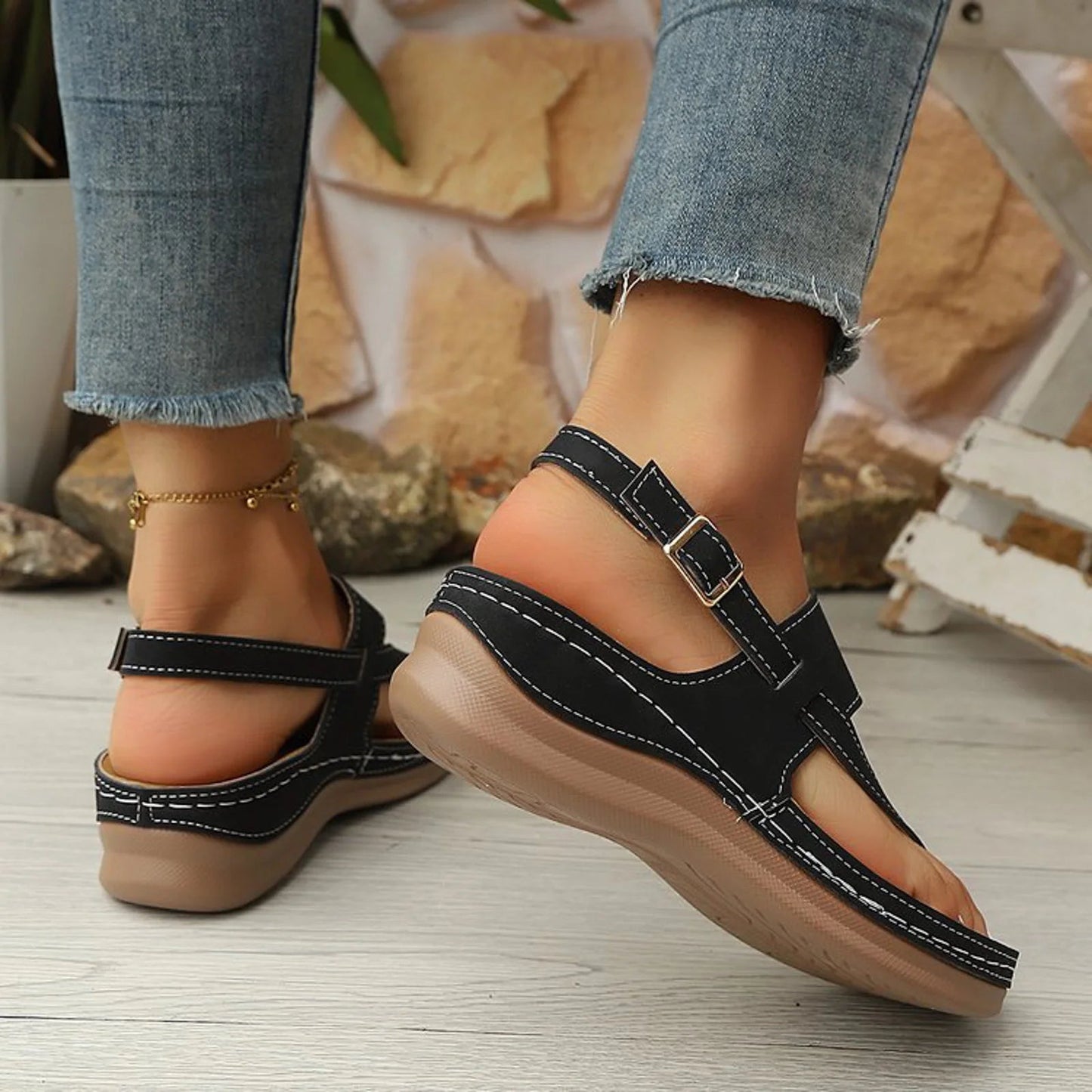 Women's Cloud-Base Comfort Sandals Corvine