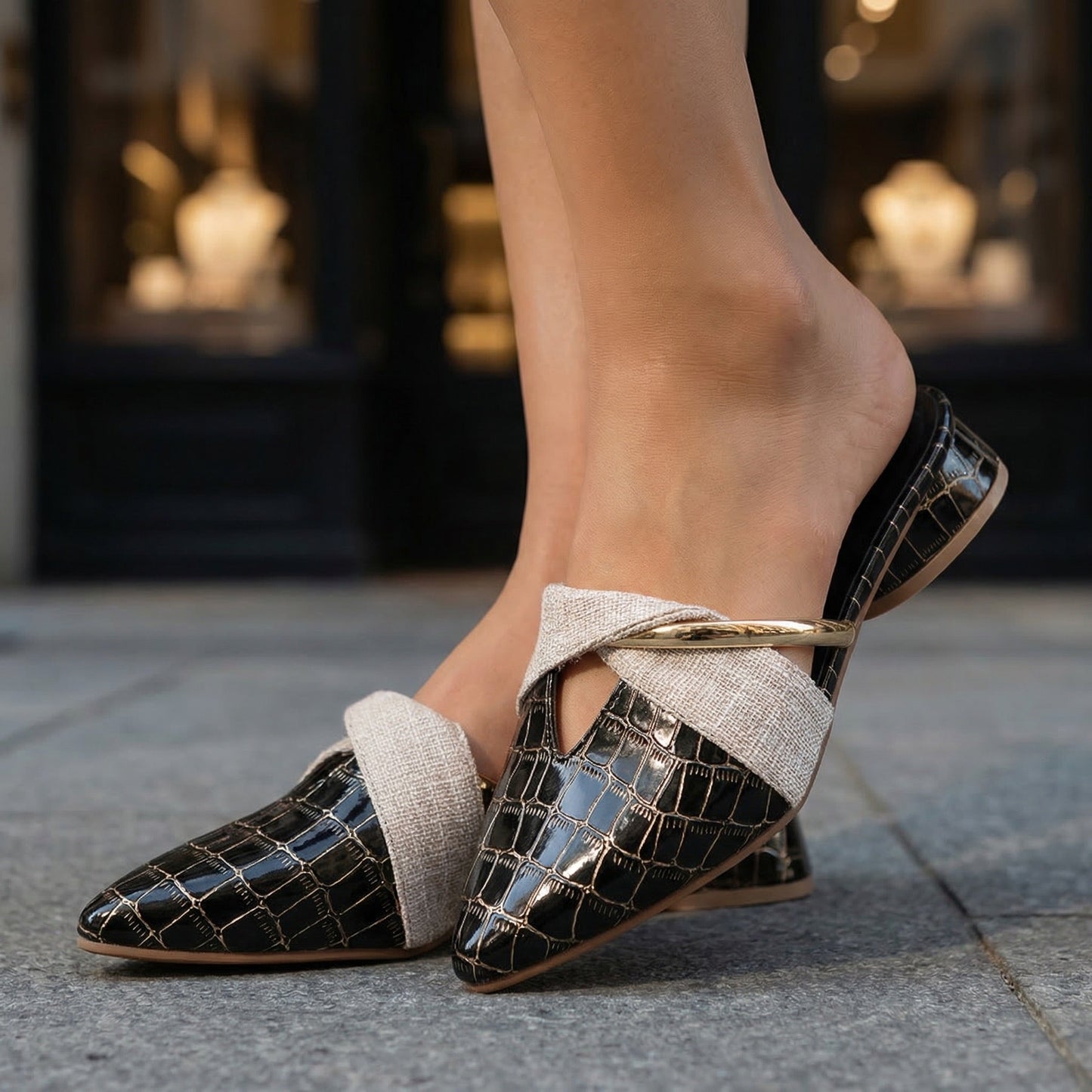 Women's Croc-Embossed Leather Sandals Corvine