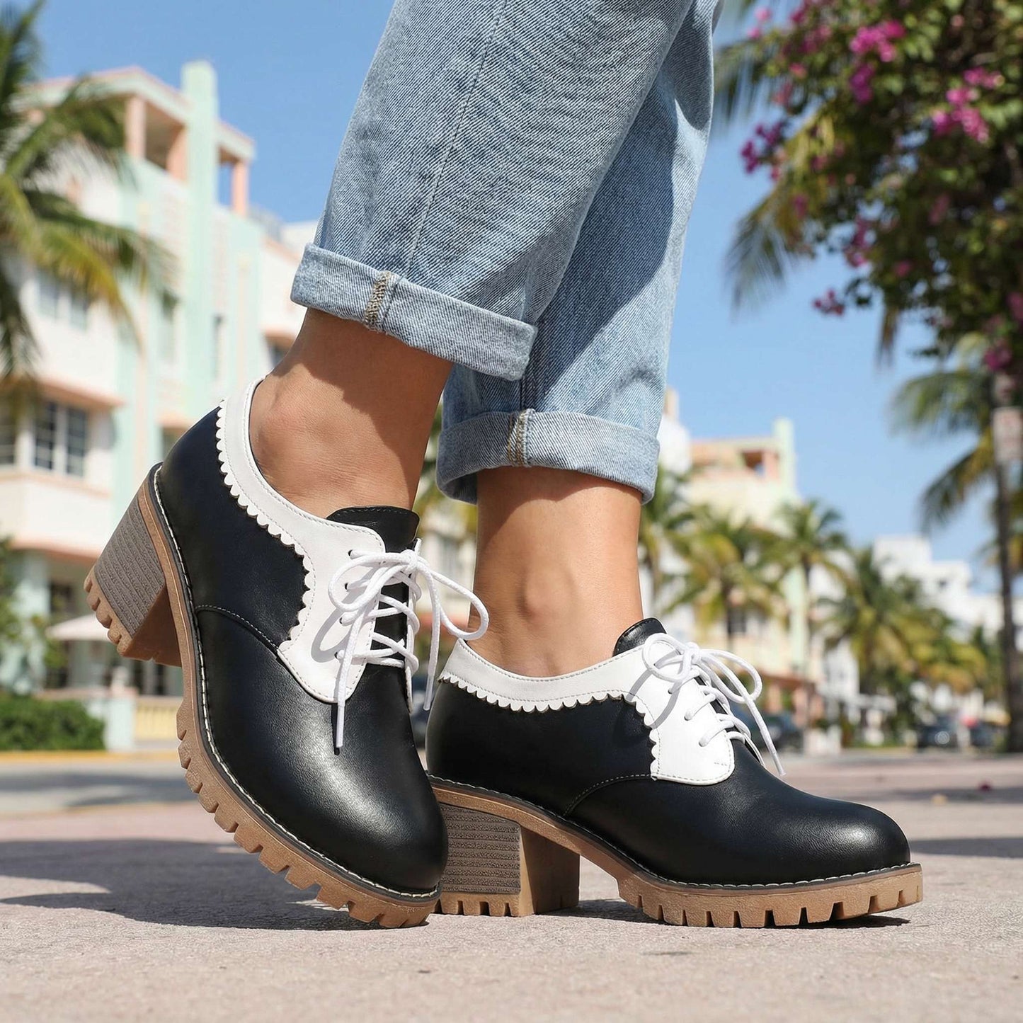 Women's Cushioned Lace-Up Block Heel Shoes Corvine