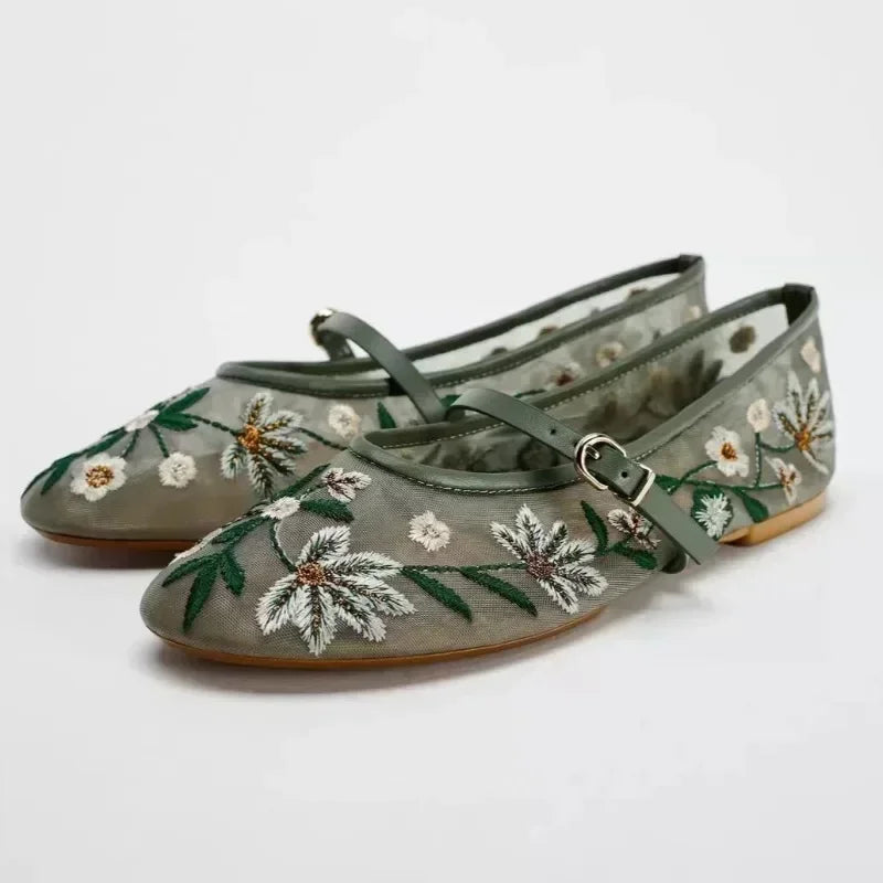 Women's Embroidered Mesh Flat Shoes Corvine