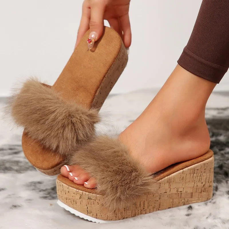 Women's Faux Fur Wedge Platform Sandals Corvine